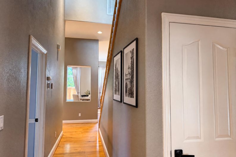 Photo 24 of 51 of 1401 Grey Owl Cir, Roseville, CA