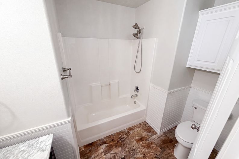 Photo 13 of 21 of 9002 Barracuda Dr, Texas City, TX