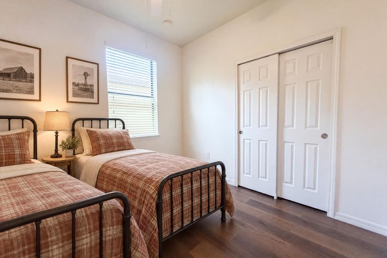 Photo 18 of 47 of 1416 Hickory View Cir, Parrish, FL