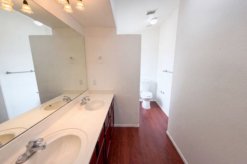 Photo 17 of 25 of 2945 E Hononegh Dr, Phoenix, AZ