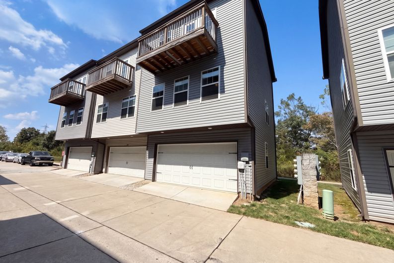 Photo 5 of 23 of 139 Ramsden Ave, La Vergne, TN