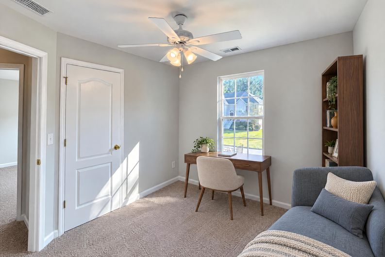 Photo 16 of 31 of 1041 Topaz Ln, Lithia Springs, GA
