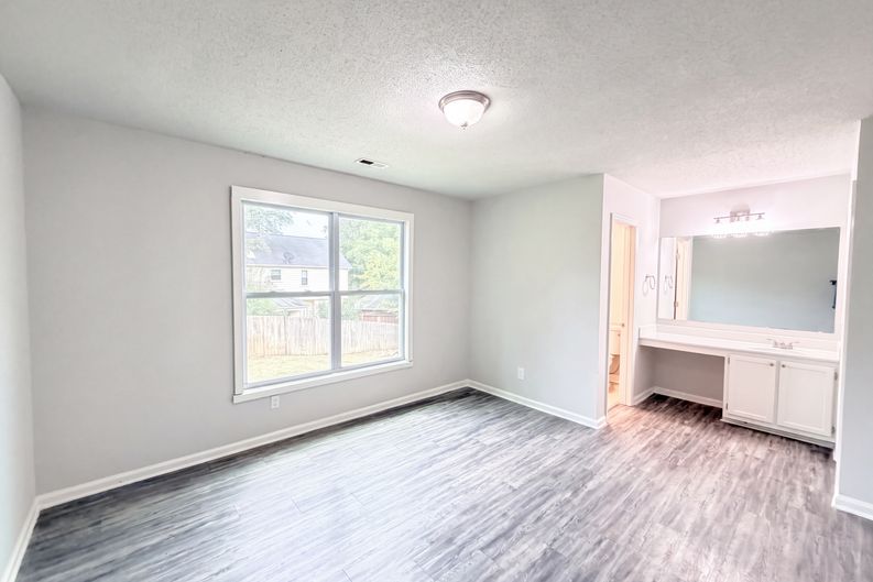 Photo 4 of 18 of 8822 Hunter Green Ln, Charlotte, NC