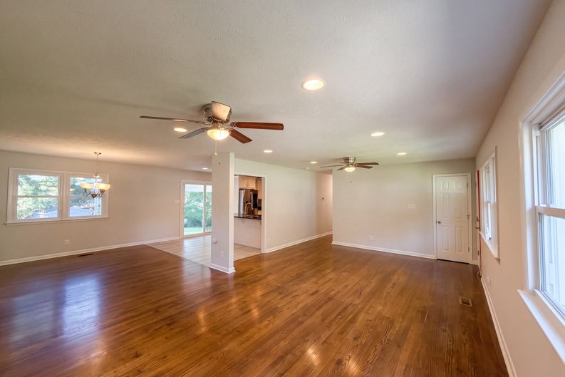 Photo 7 of 15 of 3111 Braddock Dr, Fayetteville, NC