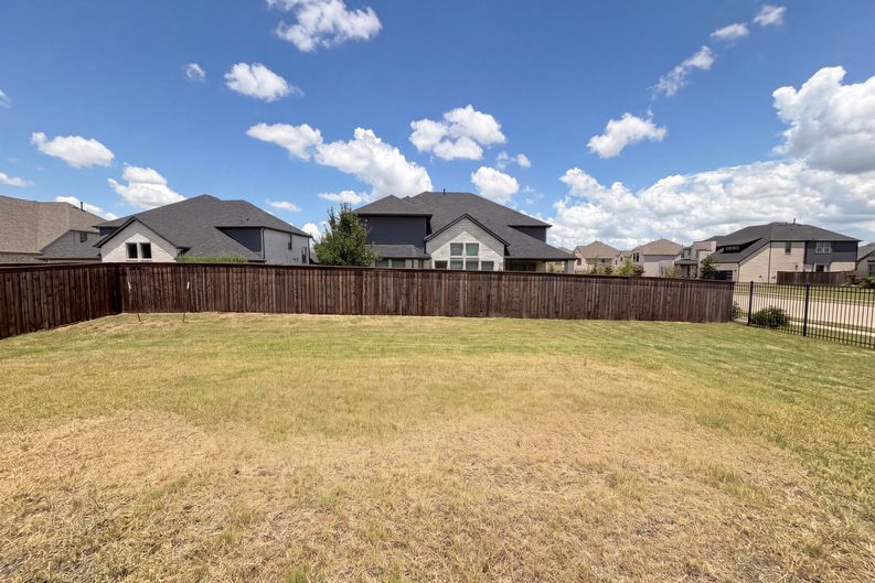 Photo 23 of 26 of 7592 Sanctuary Dr, Frisco, TX