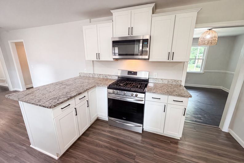 Photo 12 of 29 of 1710 Fairhaven Dr, Columbia, SC