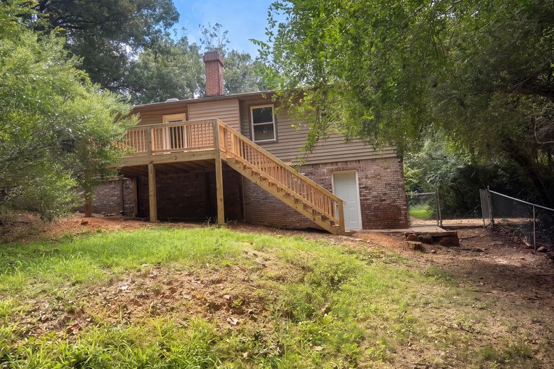 Photo 5 of 56 of 4676 Fairway Dr, Pinson, AL