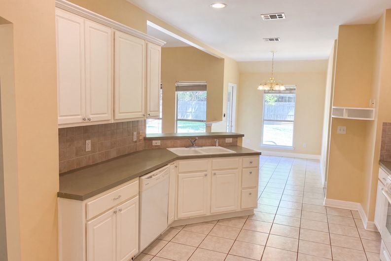 Photo 8 of 24 of 102 Palladium Ln, Shreveport, LA