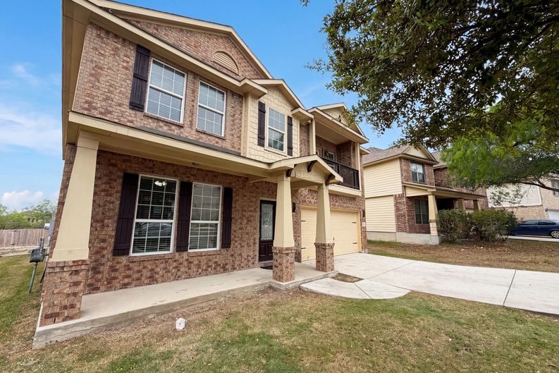 Photo 8 of 21 of 8910 Olmstead Park, Converse, TX