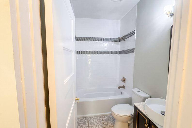 Photo 23 of 76 of 213 Joseph E Lowery Blvd NW, Atlanta, GA