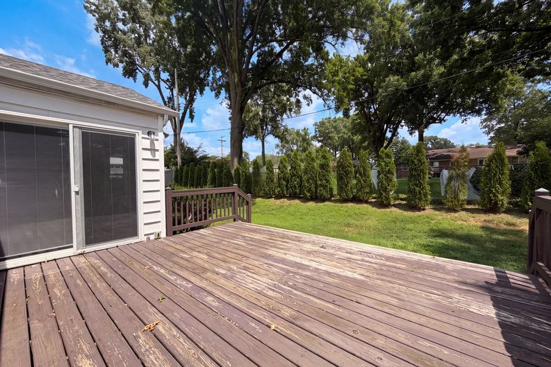 Photo 18 of 21 of 871 Wycliffe Ct, Saint Louis, MO