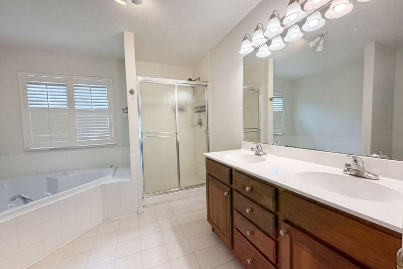 Photo 30 of 51 of 7966 Lazelle Woods Dr, Westerville, OH