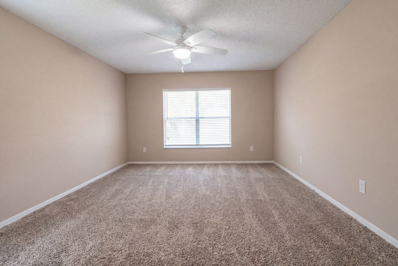 Photo 4 of 23 of 3642 SW Sterricker St, Port Saint Lucie, FL