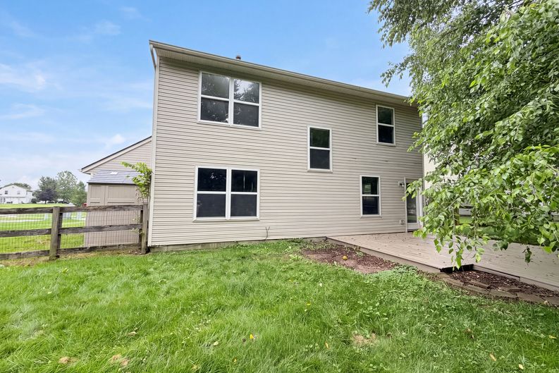 Photo 5 of 25 of 4213 Mallard Dr, Batavia, OH