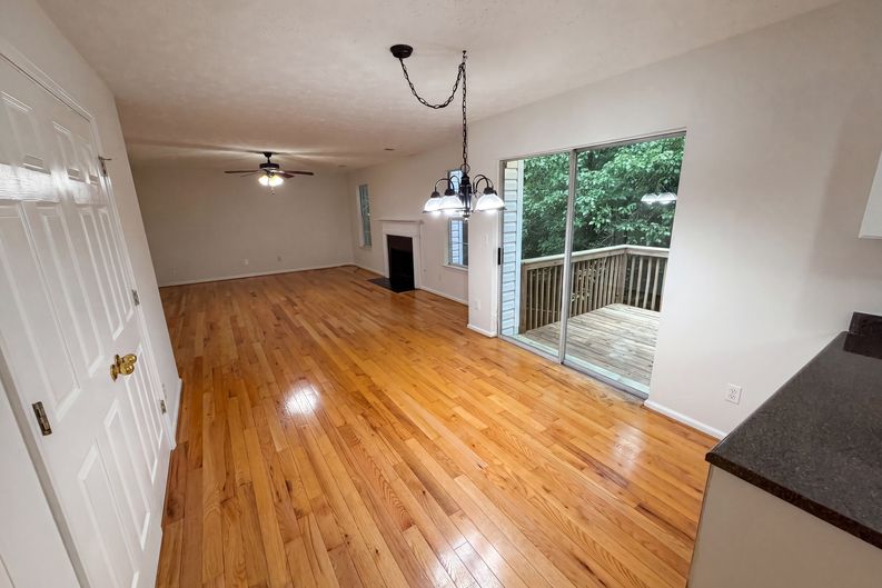 Photo 14 of 50 of 1800 Ivy Stone Ct, Buford, GA