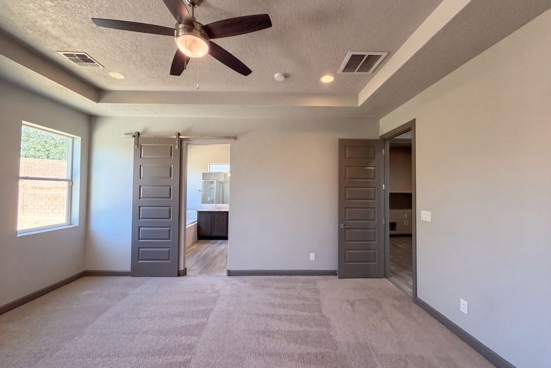 Photo 4 of 23 of 2437 Lynn Rd SE, Rio Rancho, NM