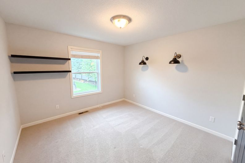 Photo 32 of 57 of 16891 E Lake Dr, Lakeville, MN