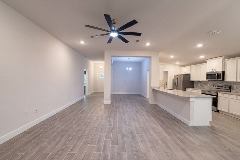 Photo 3 of 33 of 5938 164th Ave E, Parrish, FL
