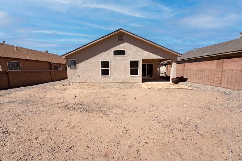 Photo 5 of 18 of 345 Peaceful Meadows Dr NE, Rio Rancho, NM