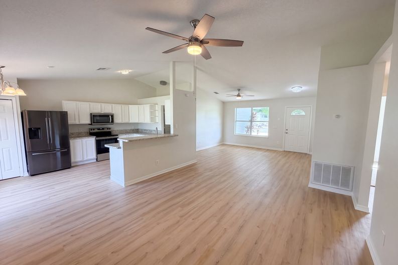 Photo 9 of 28 of 2998 Firwood Ave SE, Palm Bay, FL