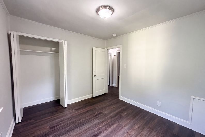 Photo 9 of 16 of 2109 Sheffield Rd, Raleigh, NC