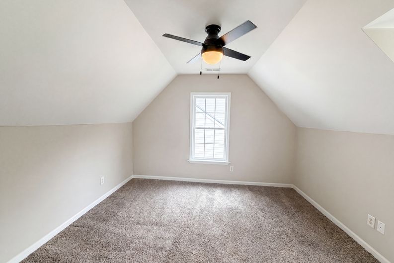 Photo 12 of 21 of 128 Morena Dr, Holly Springs, NC
