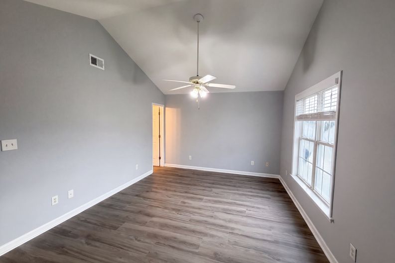 Photo 10 of 17 of 5400 Tanglewood Pine Ln, Raleigh, NC