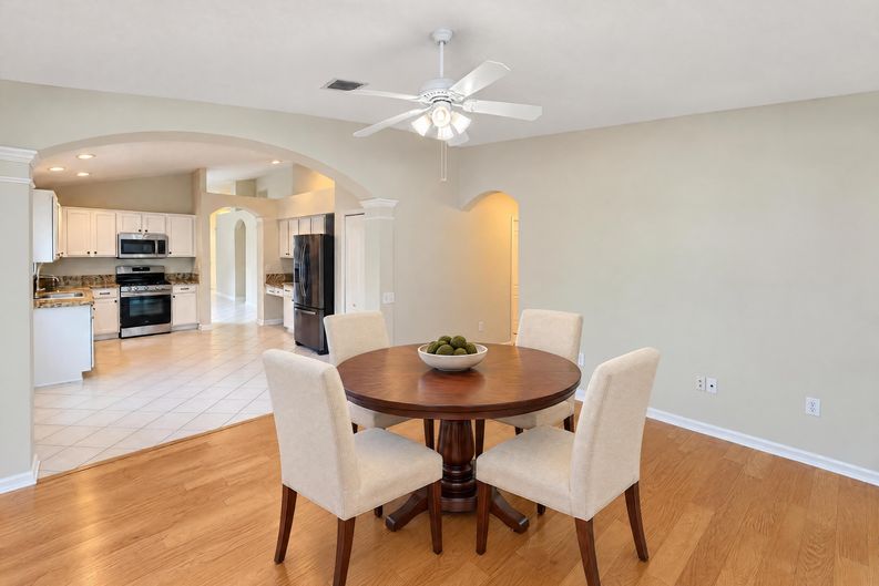 Photo 13 of 37 of 30447 Iverson Dr, Wesley Chapel, FL