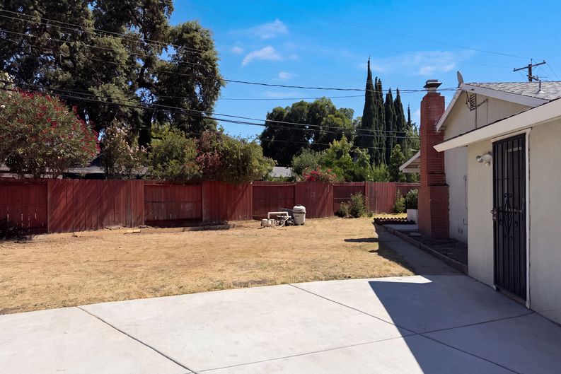Photo 28 of 34 of 9232 Don Boriga Way, Stockton, CA