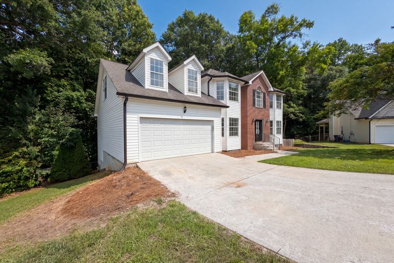 Photo 47 of 50 of 1800 Ivy Stone Ct, Buford, GA