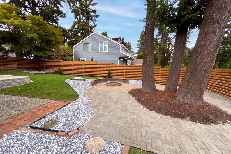 Photo 5 of 29 of 9232 NE 139th St, Kirkland, WA