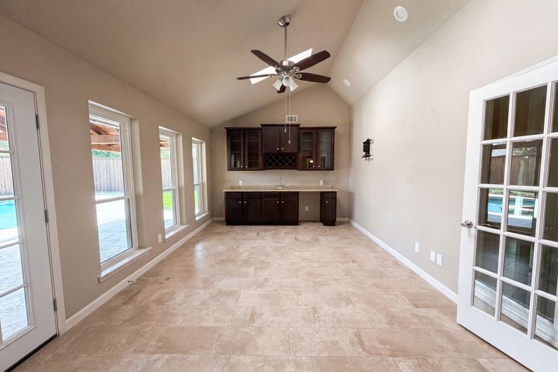 Photo 7 of 19 of 1533 Parkside Trl, Lewisville, TX