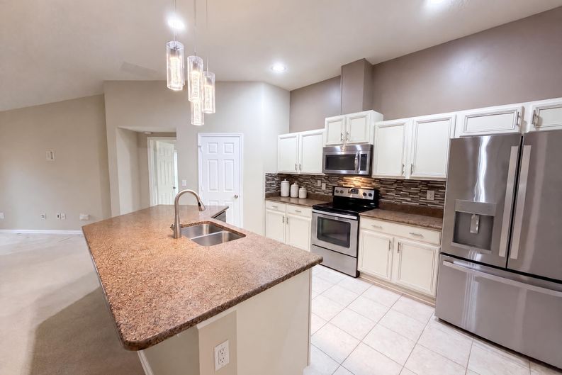 Photo 6 of 36 of 120 Prestwick Grande Dr, Daytona Beach, FL