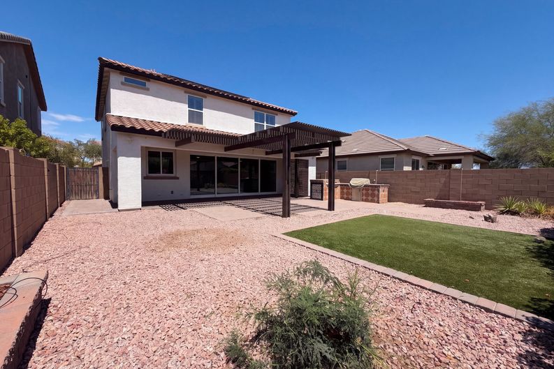 Photo 23 of 30 of 841 E Gary Ln, Phoenix, AZ
