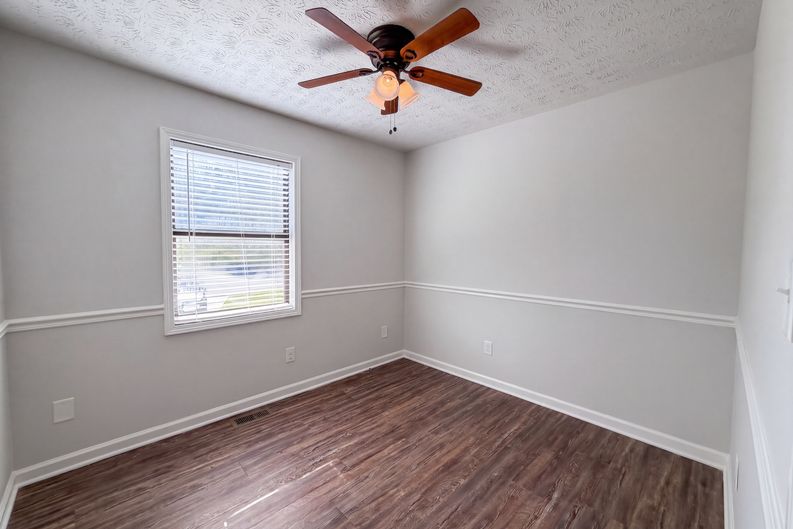 Photo 11 of 28 of 324 Adelene Way, Dallas, GA