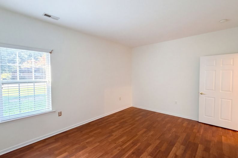 Photo 4 of 17 of 7175 Somerset Springs Dr, Charlotte, NC