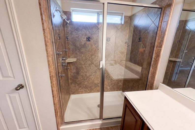 Photo 20 of 36 of 12016 Timber Heights Dr, Austin, TX
