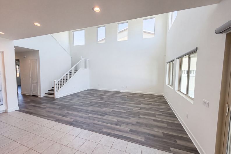 Photo 6 of 43 of 17698 Col Ranch Dr, Riverside, CA
