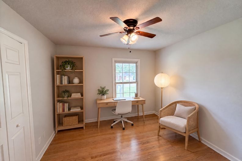 Photo 4 of 17 of 529 Timberlane Dr, Mount Holly, NC