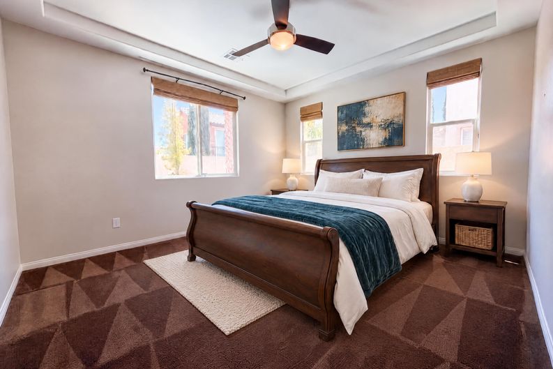 Photo 11 of 21 of 908 Baronet Dr, Las Vegas, NV