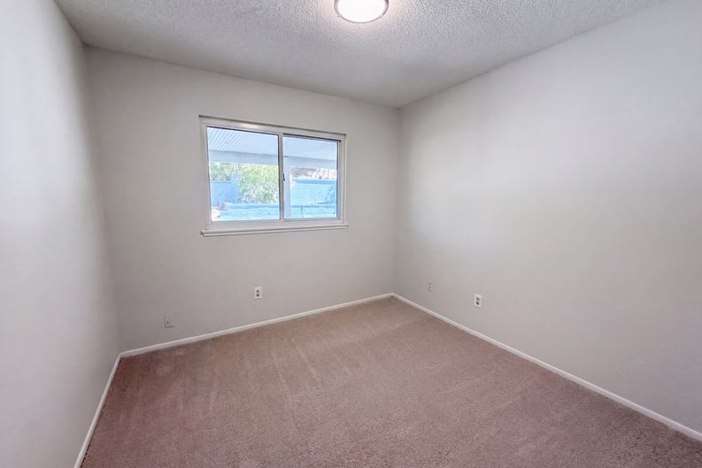 Photo 8 of 20 of 3314 20th St, Highland, CA