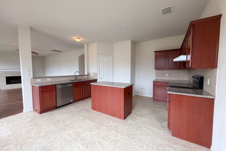 Photo 7 of 23 of 424 Cypress Hill Dr, McKinney, TX