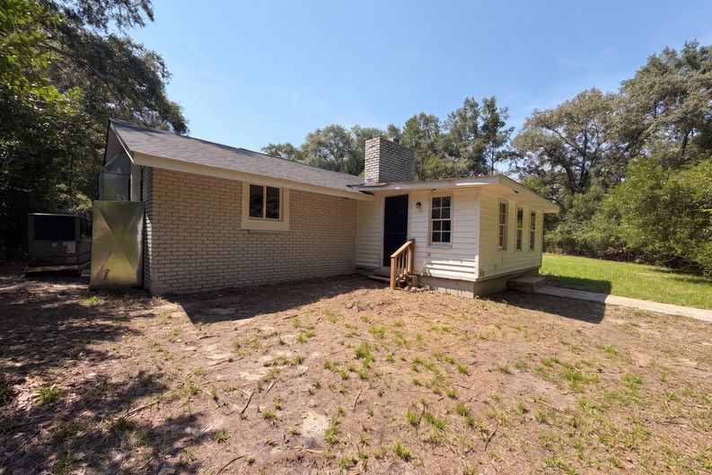 Photo 13 of 14 of 9306 Wilson Blvd, Columbia, SC