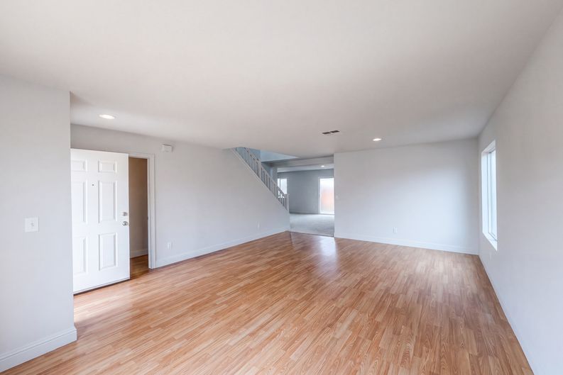 Photo 9 of 31 of 2155 Watercourse St, Stockton, CA