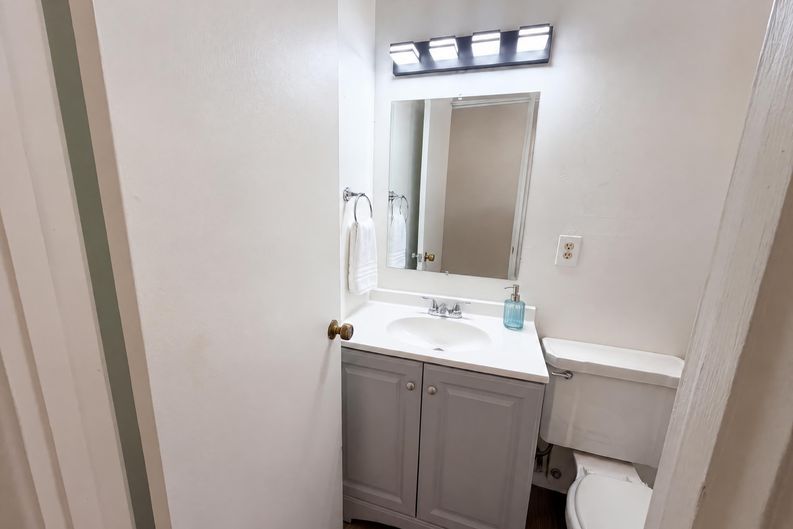 Photo 11 of 21 of 2901 N Cloverland Ave, Tucson, AZ