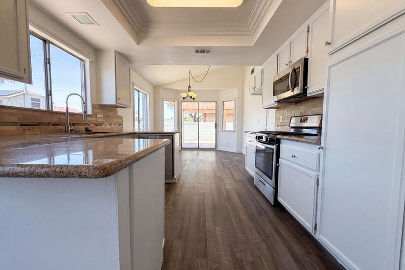 Photo 13 of 18 of 6212 Warm River Rd, Las Vegas, NV