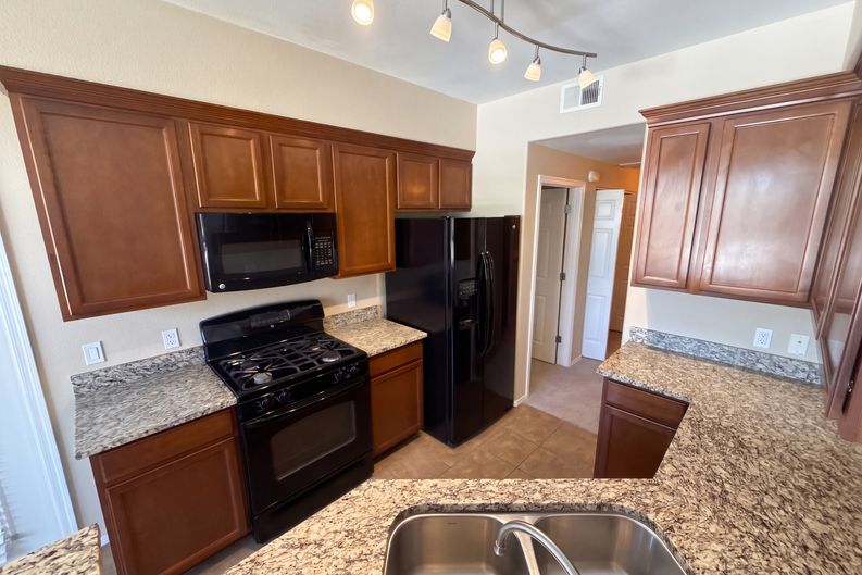 Photo 6 of 25 of 29606 N Tatum Blvd, Cave Creek, AZ