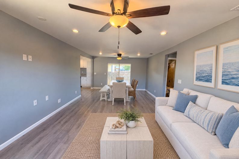 Photo 8 of 24 of 3713 Ripley St, Sacramento, CA
