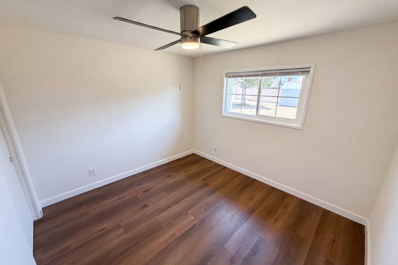 Photo 16 of 30 of 21312 E Greenhaven St, Covina, CA