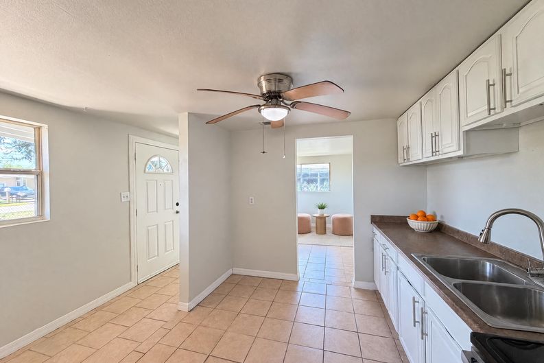 Photo 13 of 17 of 2213 Bouyer St, Lake Wales, FL